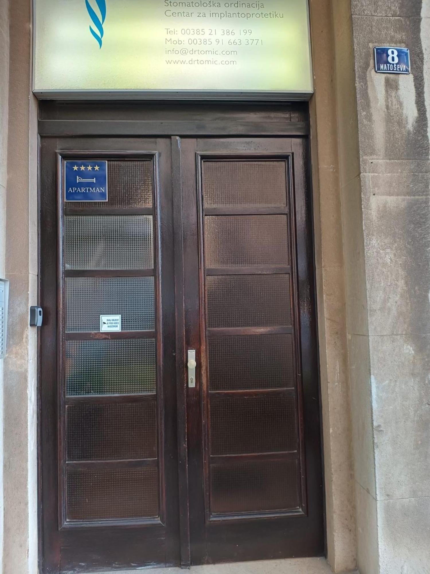 Tata Apartment Σπλιτ Εξωτερικό φωτογραφία